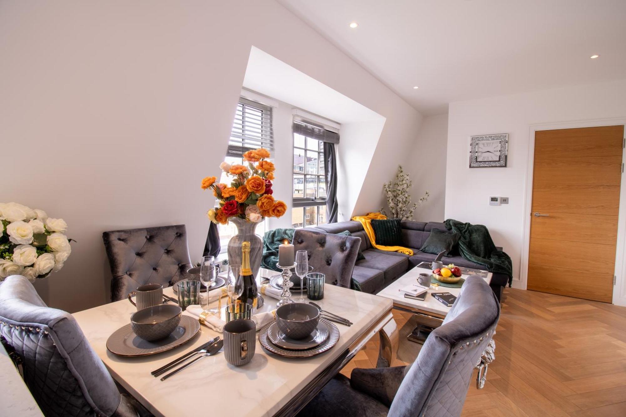 Luxurious 1-Bedroom Penthouse In Marble Arch 71 Лондон Екстериор снимка